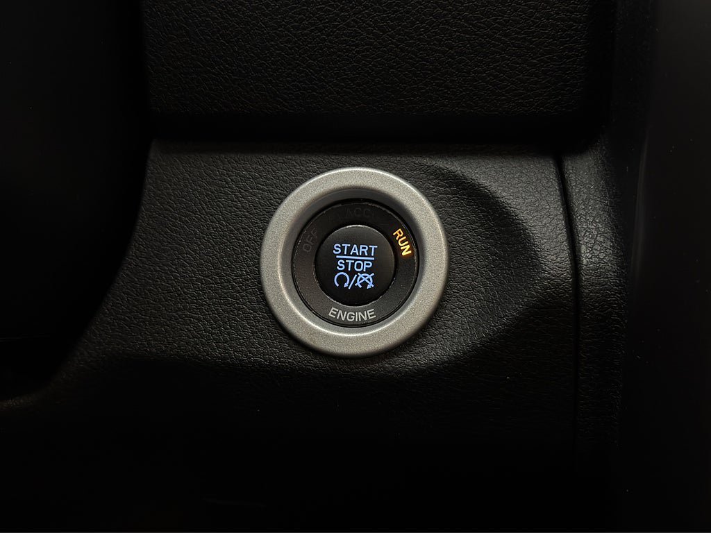 Vehicle Image 33