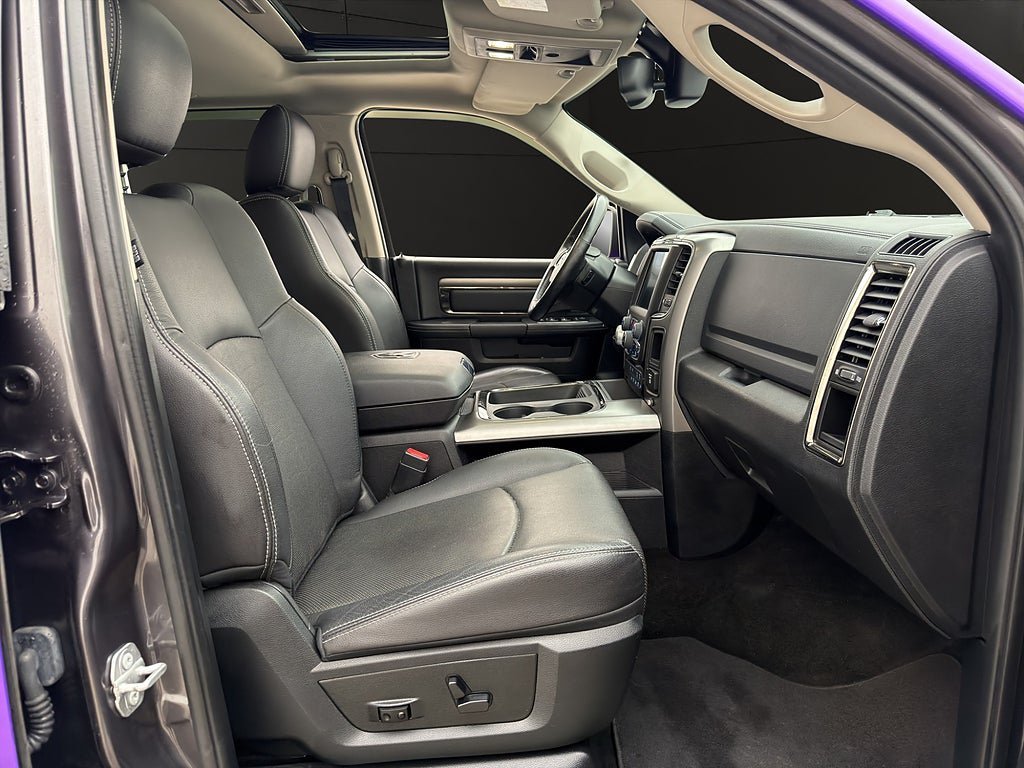 Vehicle Image 35