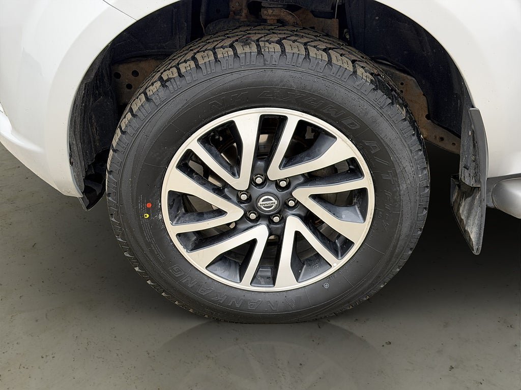 Vehicle Image 32