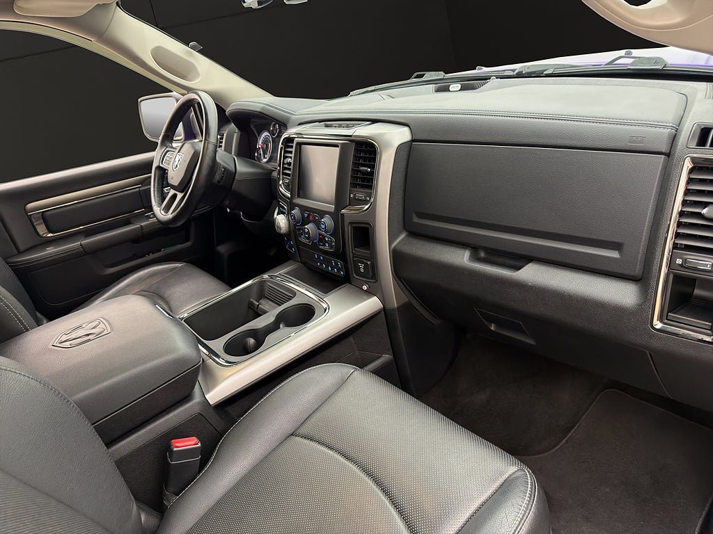 Vehicle Image 36