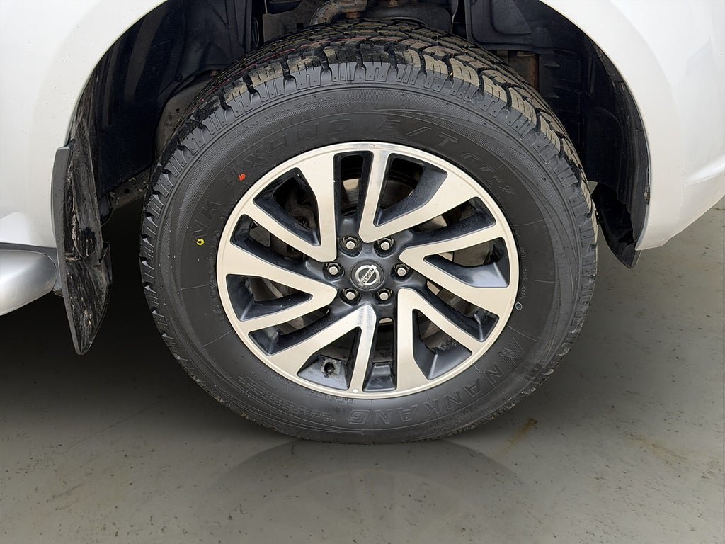 Vehicle Image 35