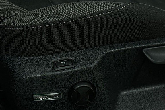 Vehicle Image 29