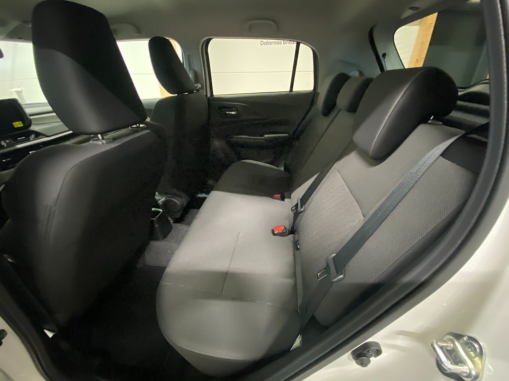 Vehicle Image 7