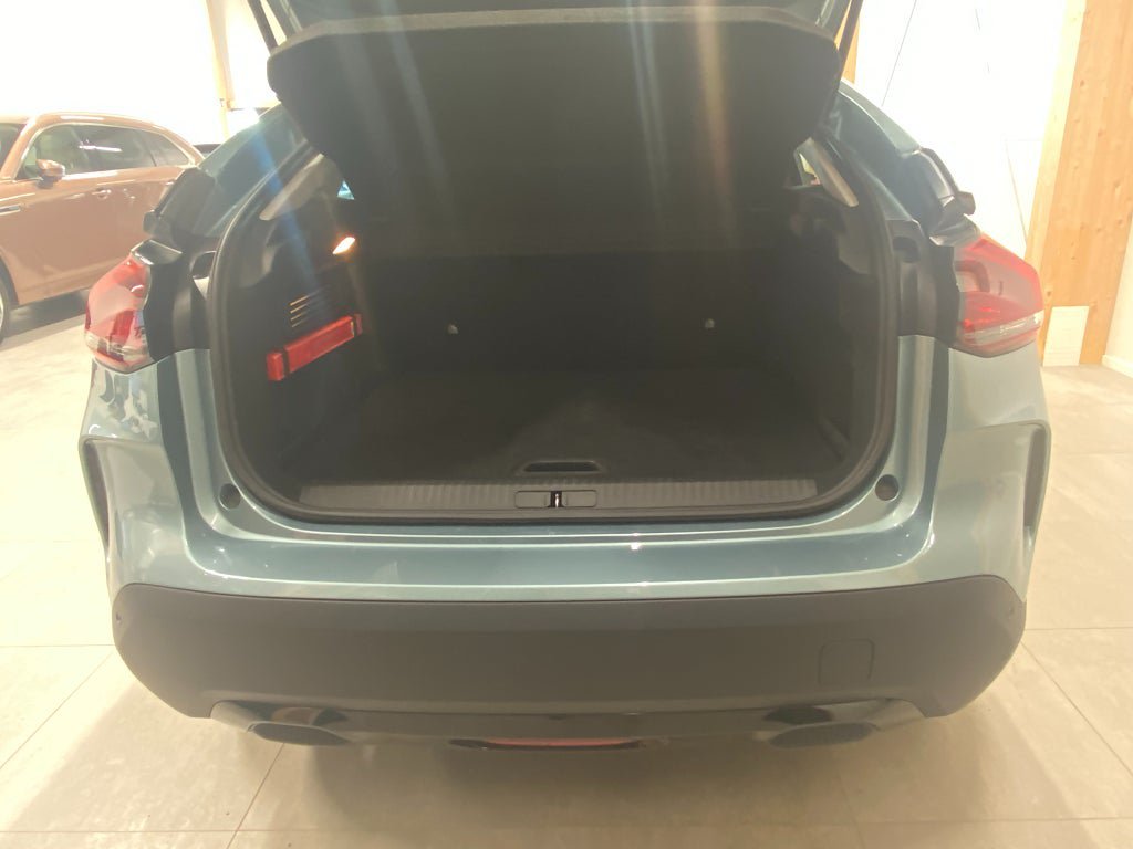Vehicle Image 15