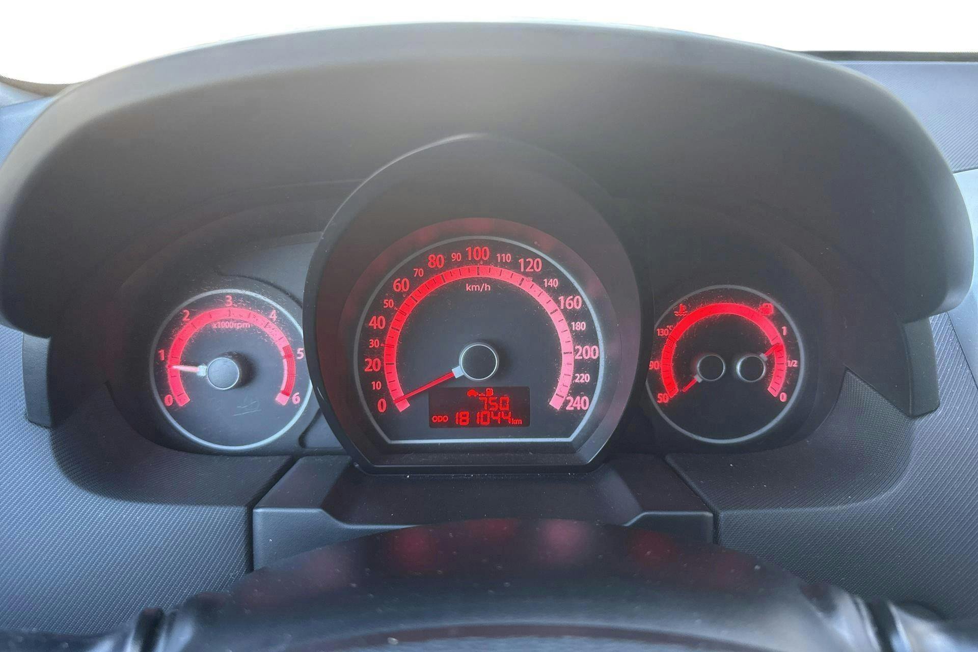 Vehicle Image 11
