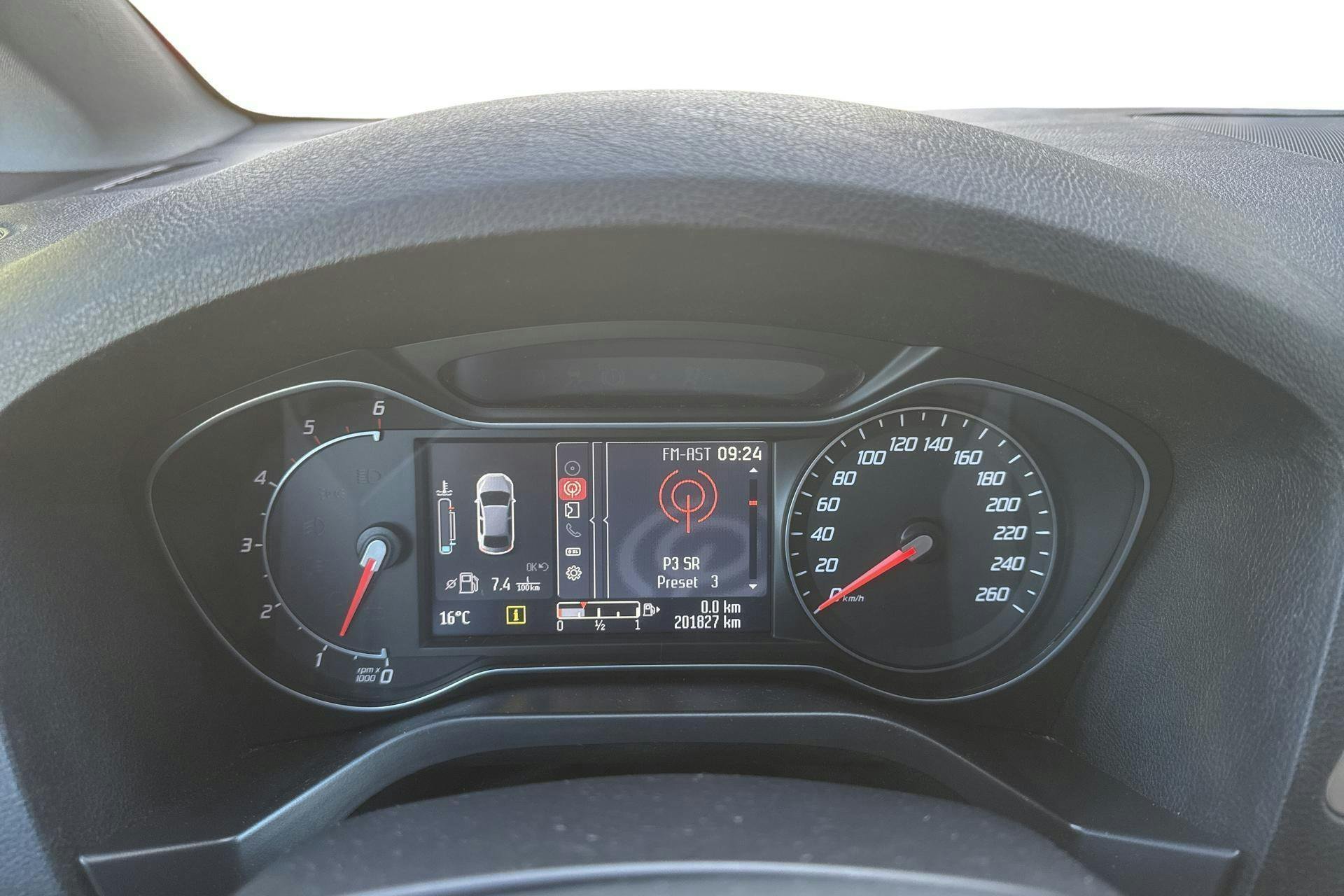 Vehicle Image 13