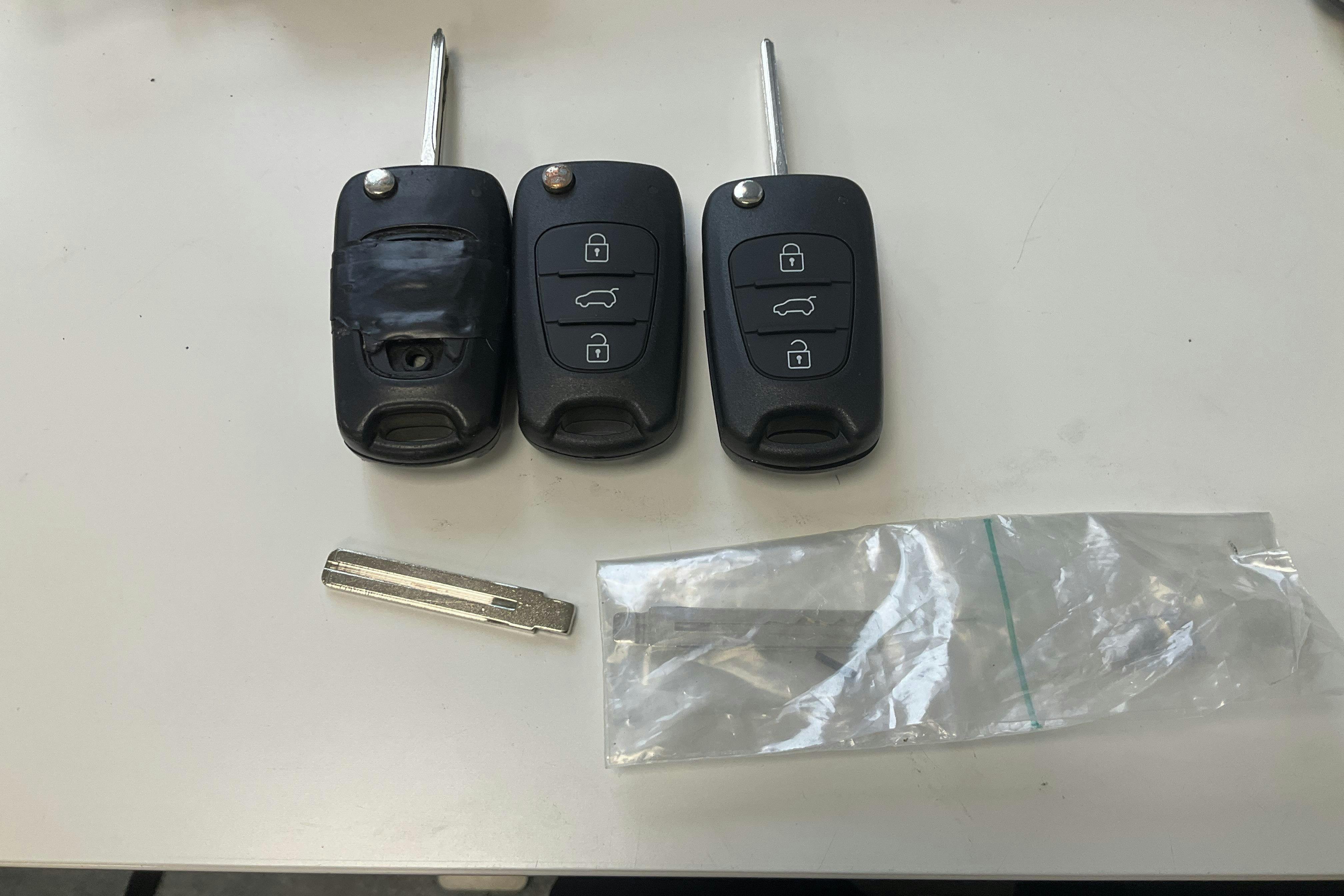 Vehicle Image 16