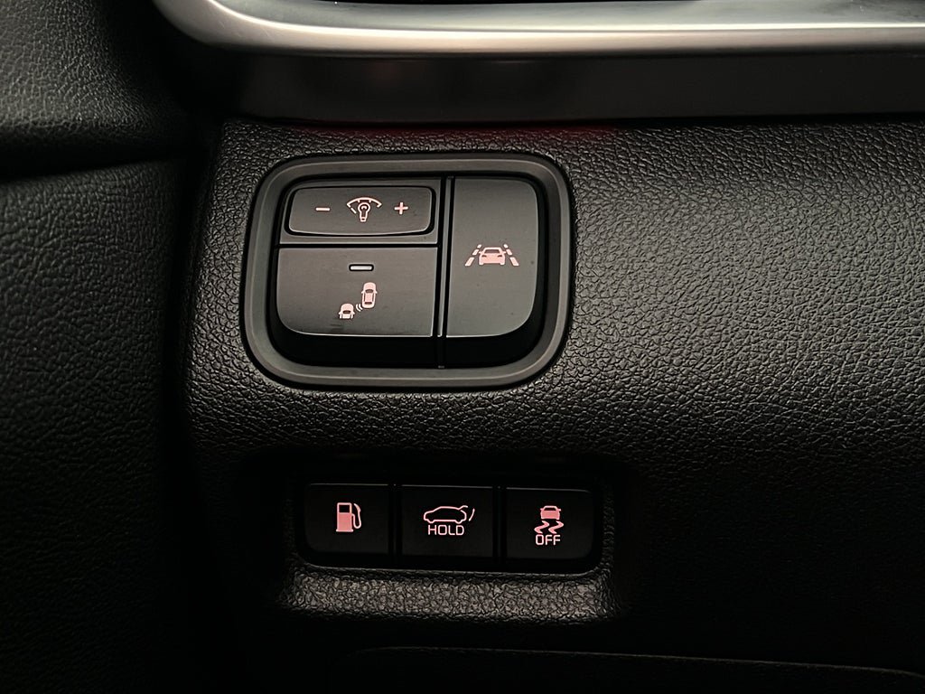 Vehicle Image 28