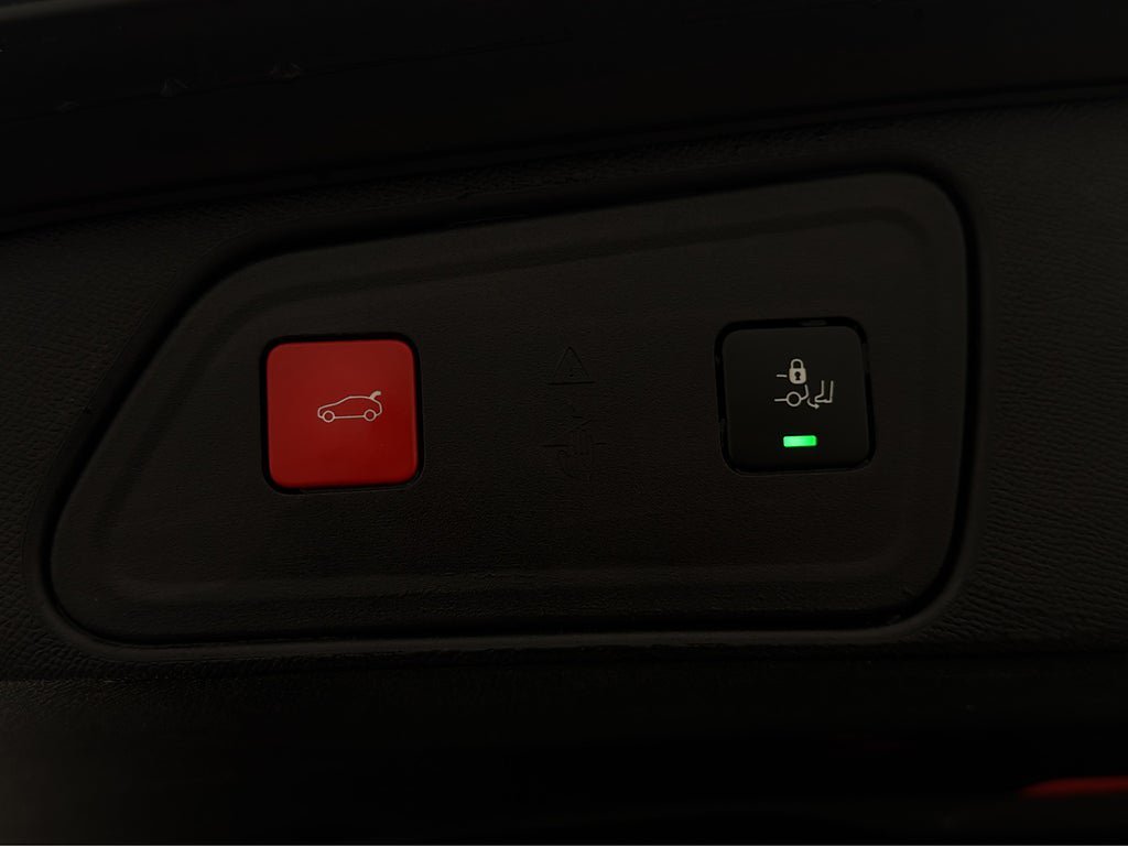 Vehicle Image 28