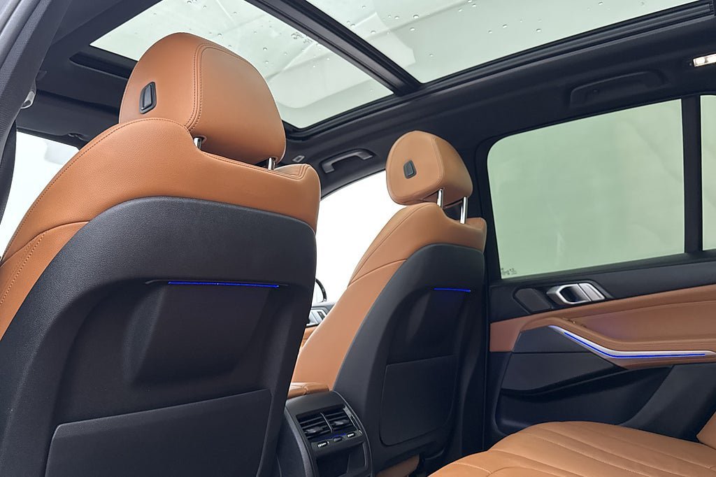 Vehicle Image 33