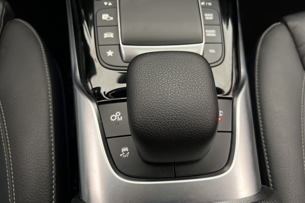 Vehicle Image 38