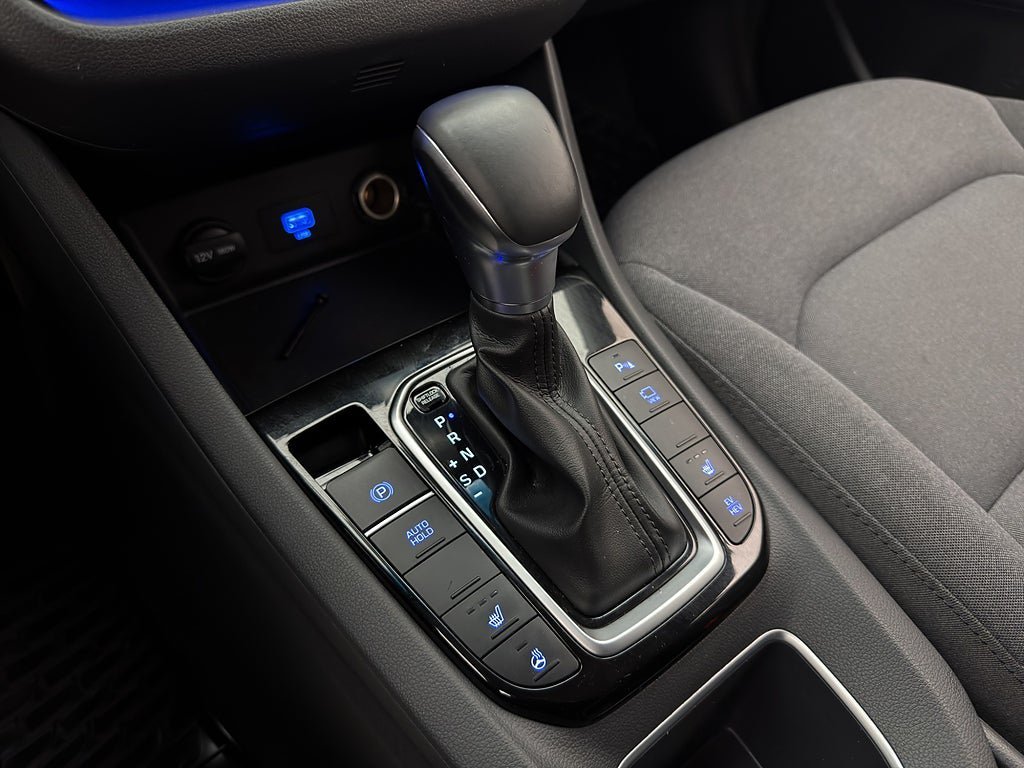 Vehicle Image 23