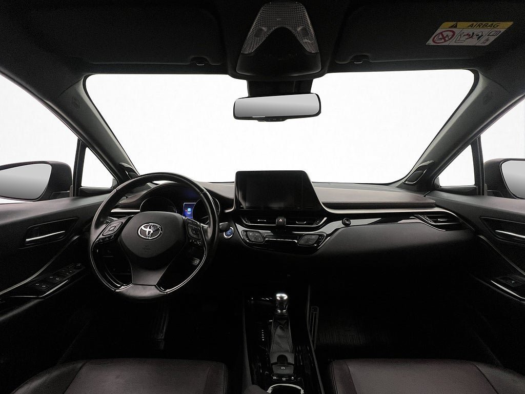Vehicle Image 12