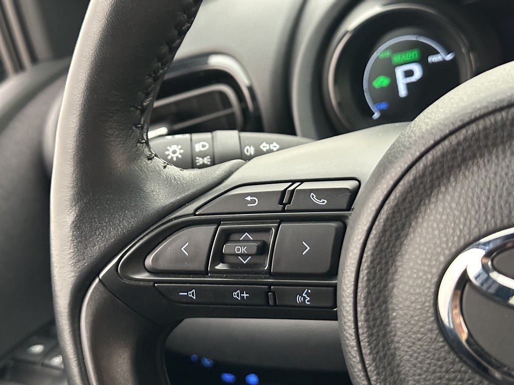Vehicle Image 14