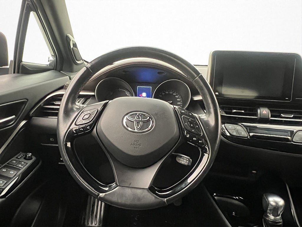 Vehicle Image 15