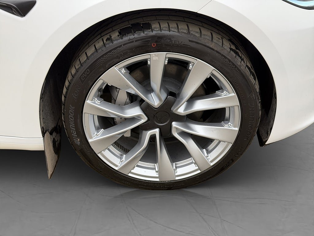Vehicle Image 37