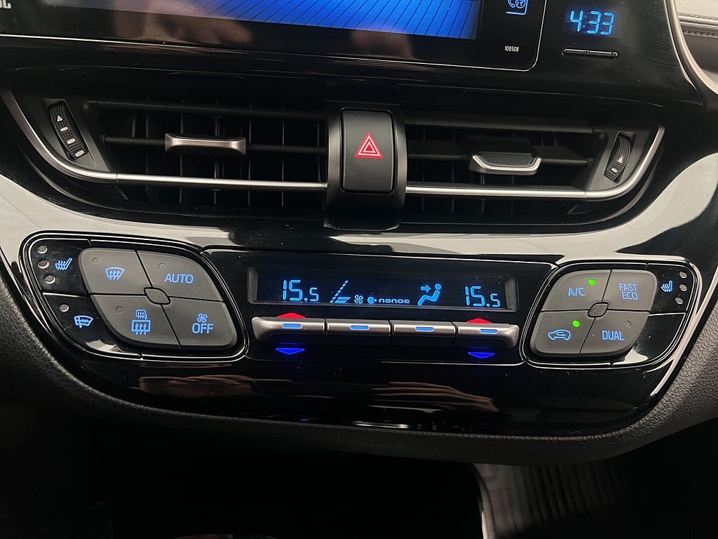 Vehicle Image 26