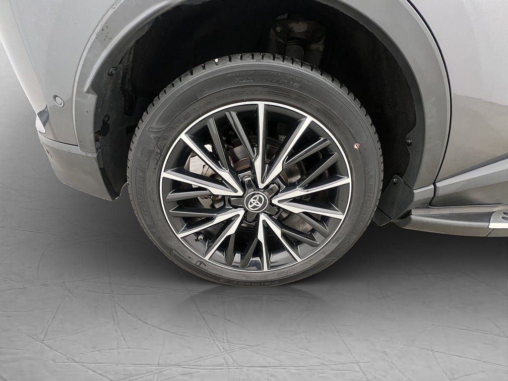 Vehicle Image 35