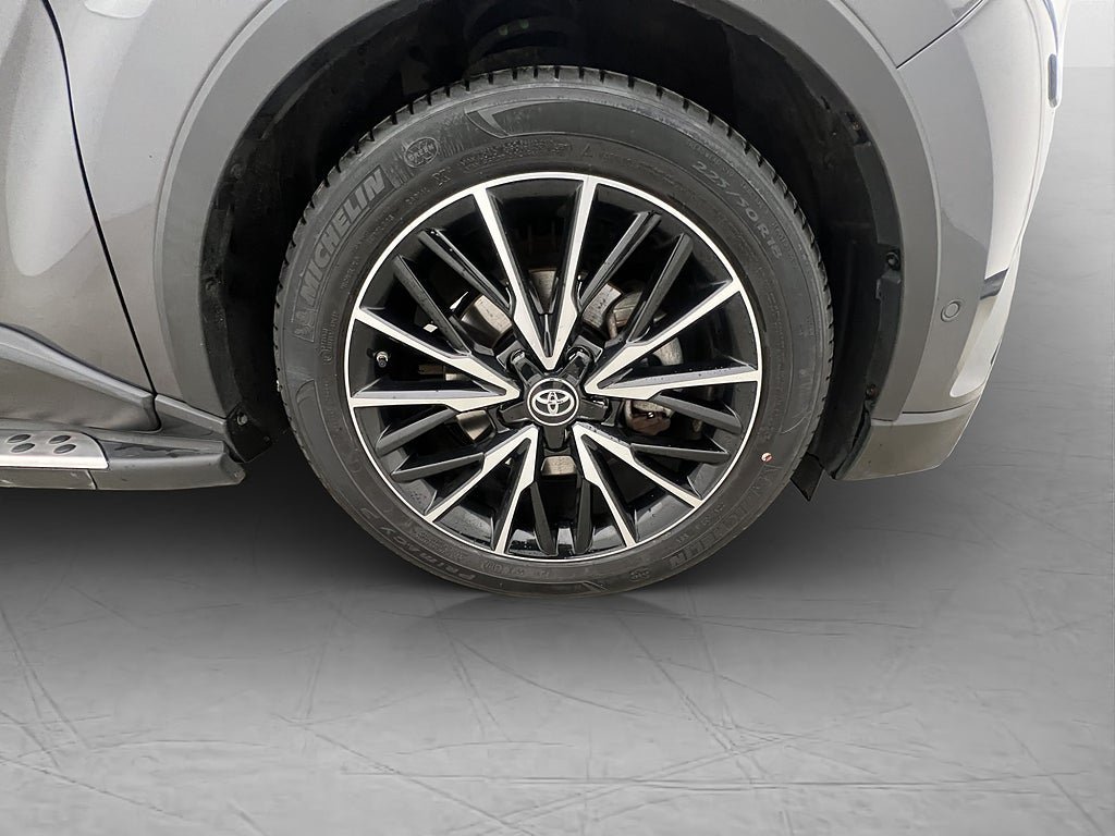 Vehicle Image 36