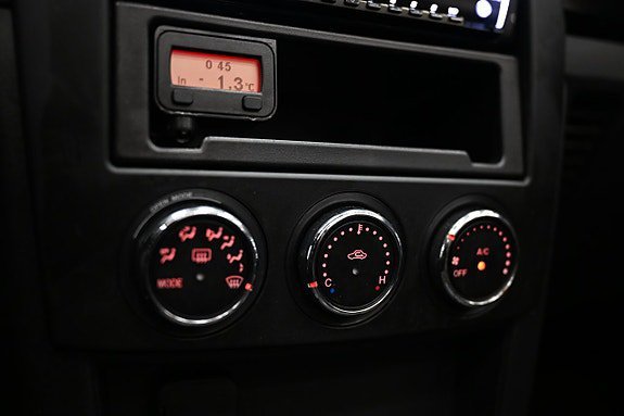 Vehicle Image 24