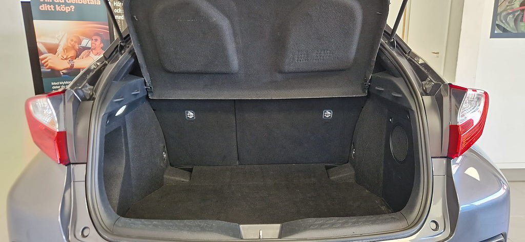 Vehicle Image 15