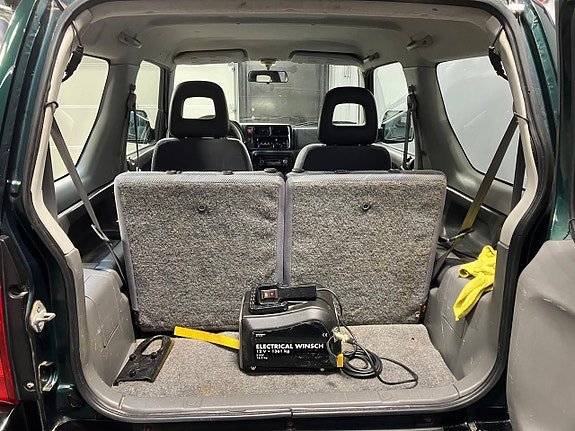 Vehicle Image 15