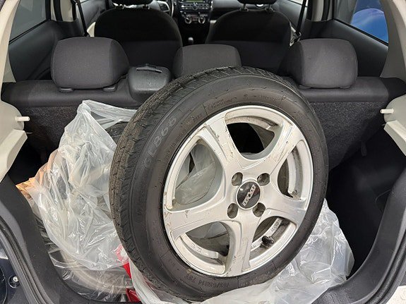 Vehicle Image 19