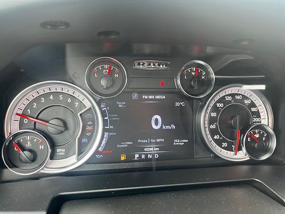 Vehicle Image 15