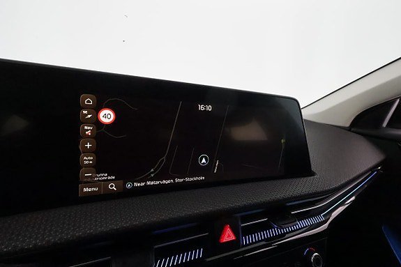 Vehicle Image 24