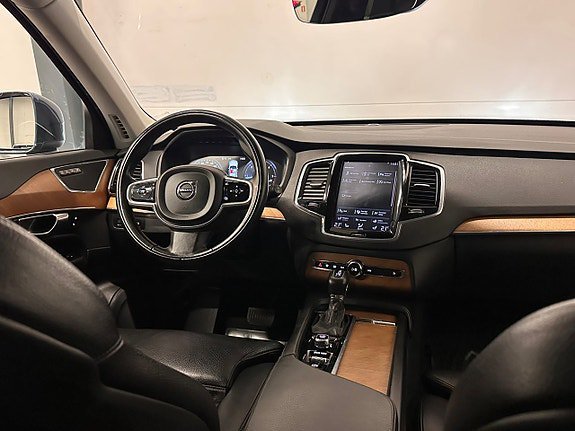 Vehicle Image 28