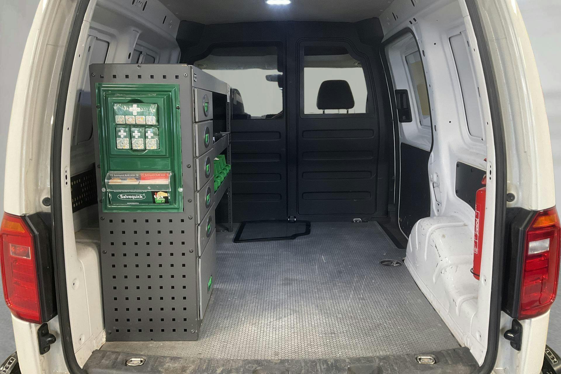 Vehicle Image 9
