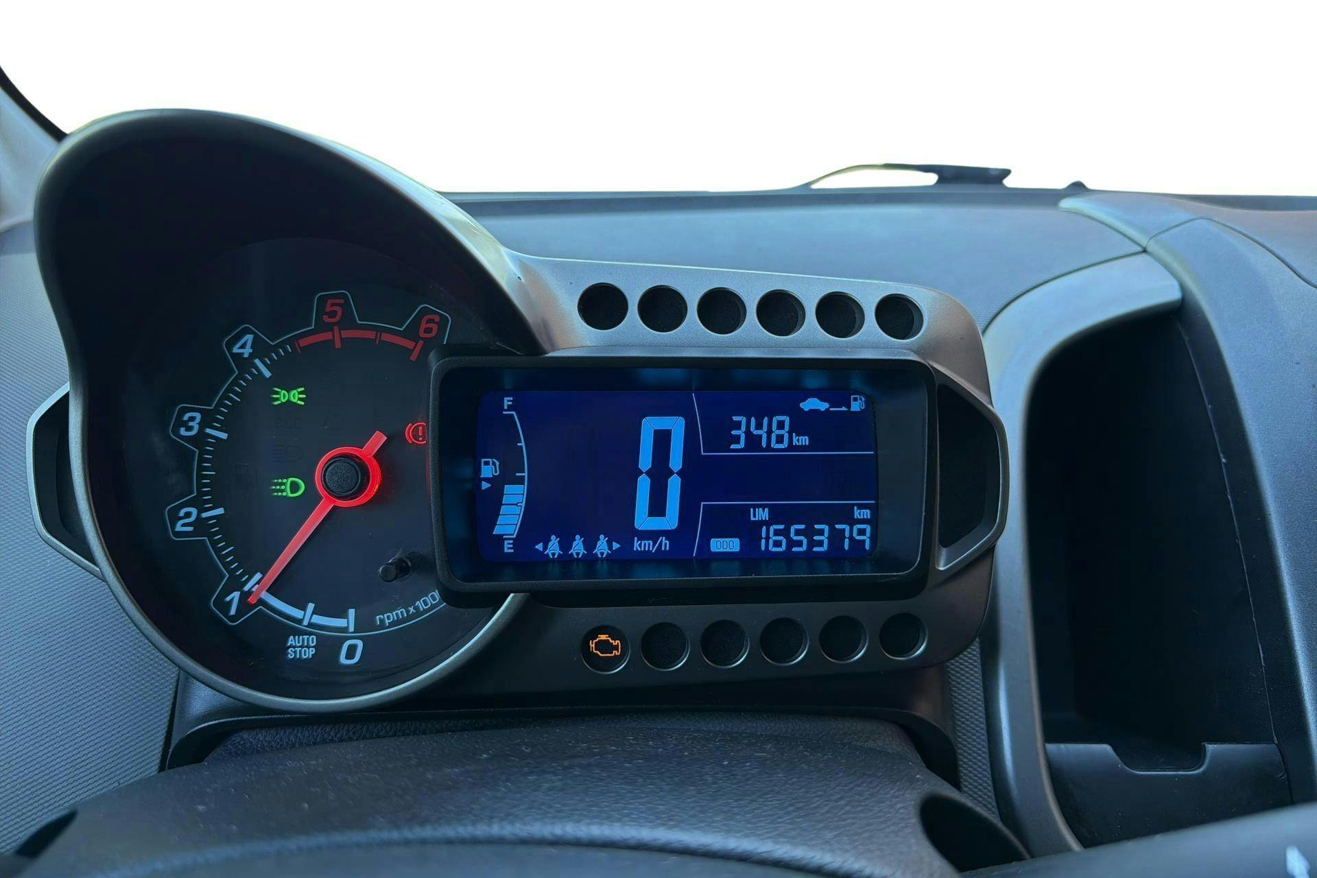 Vehicle Image 11
