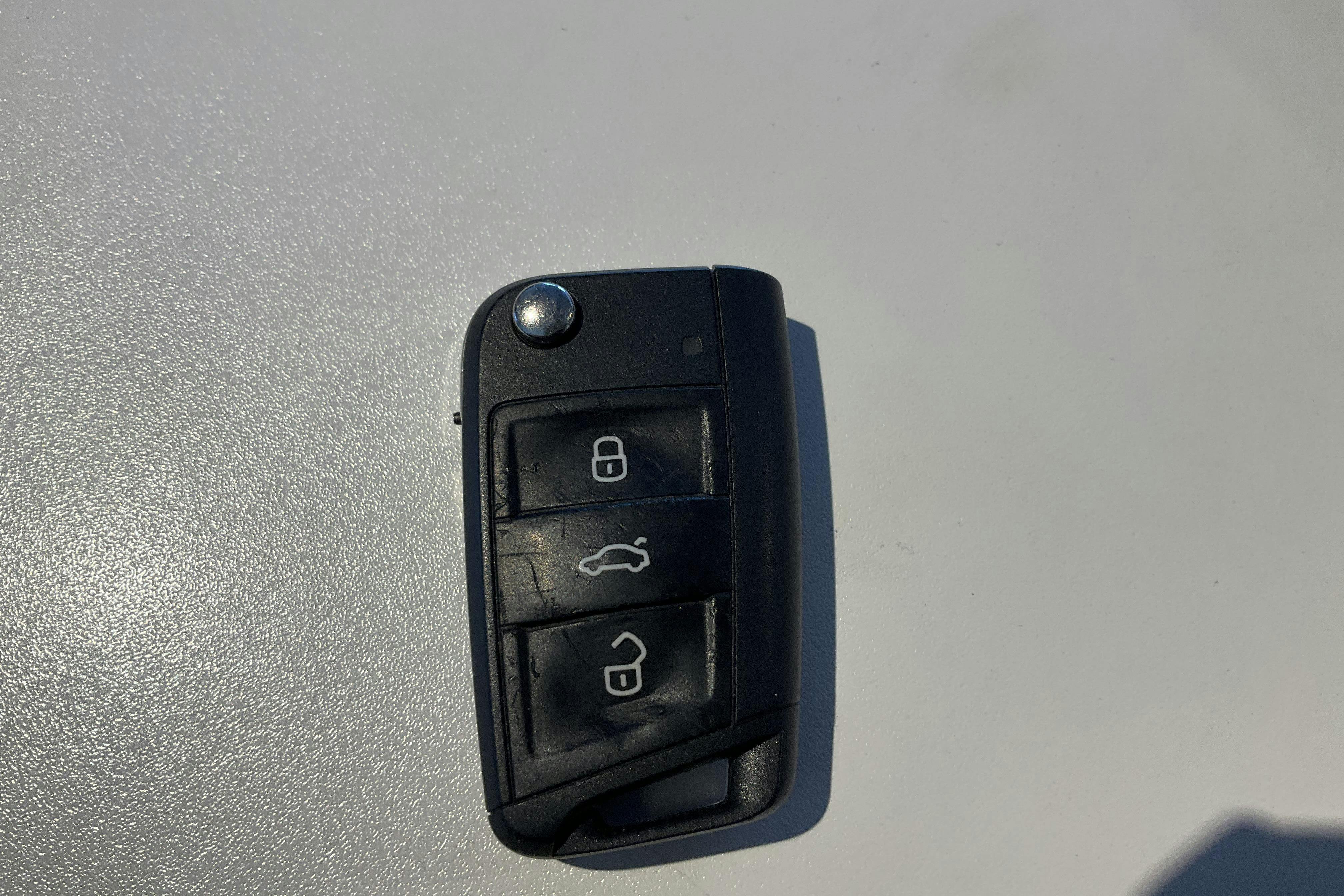 Vehicle Image 15