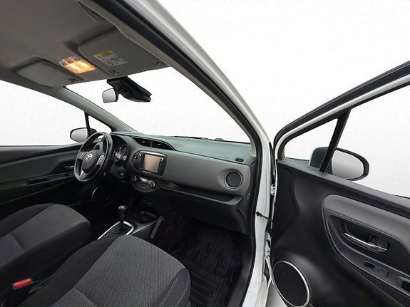 Vehicle Image 19