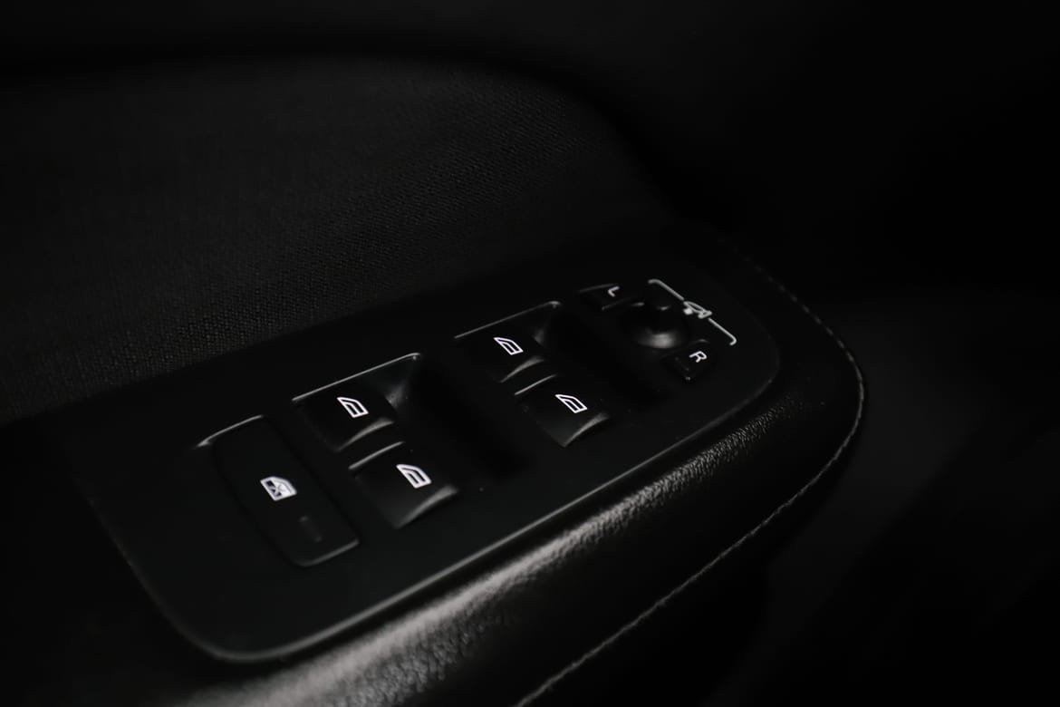 Vehicle Image 38
