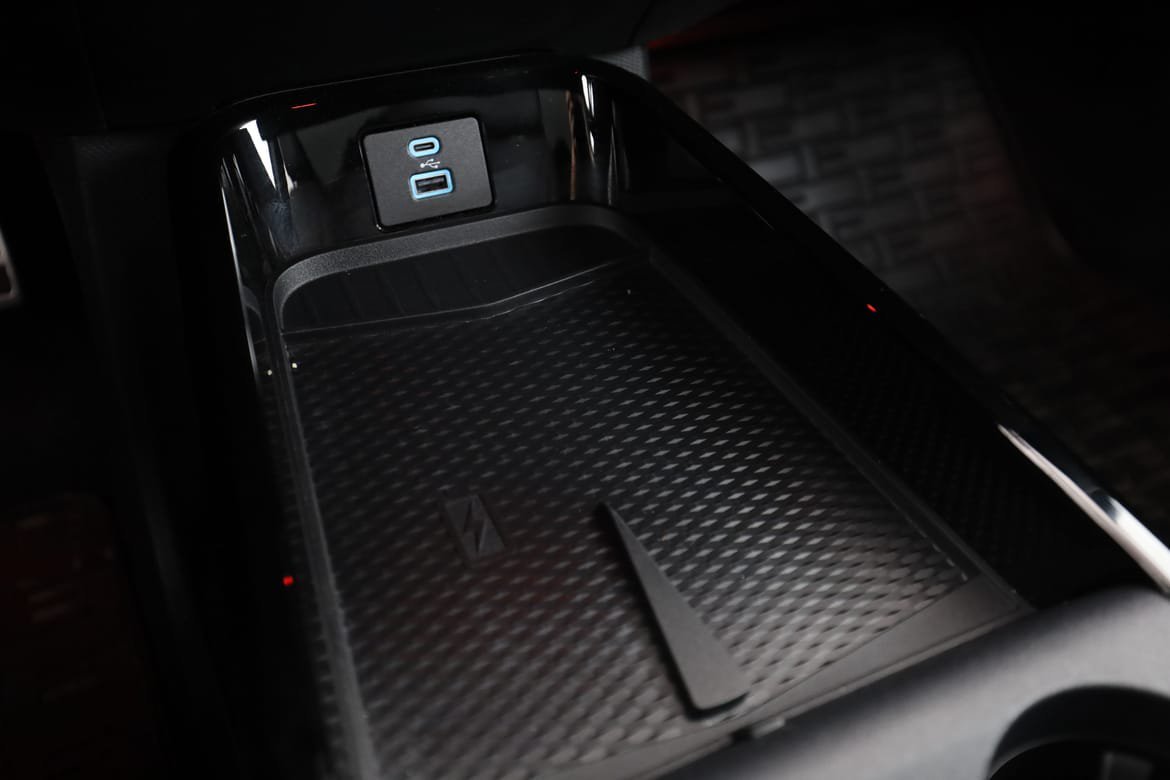 Vehicle Image 30