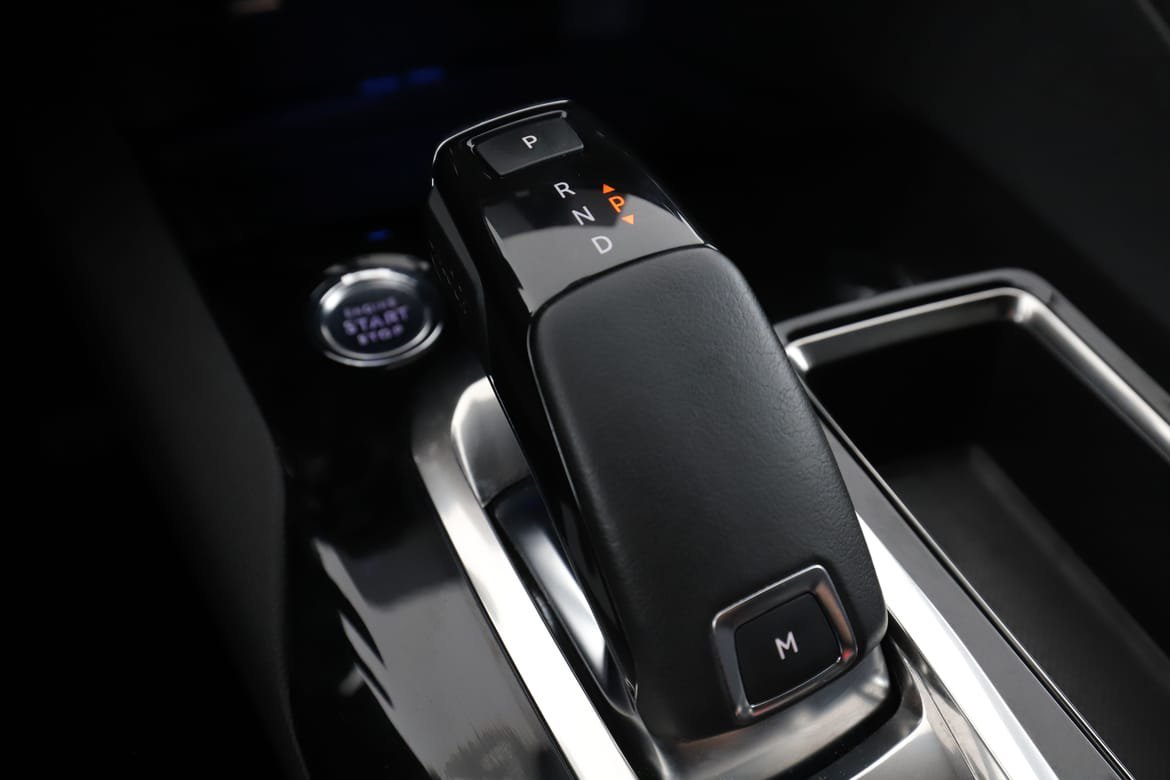 Vehicle Image 25