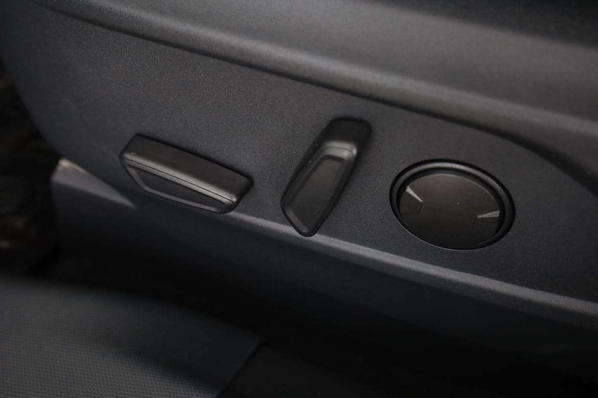 Vehicle Image 42
