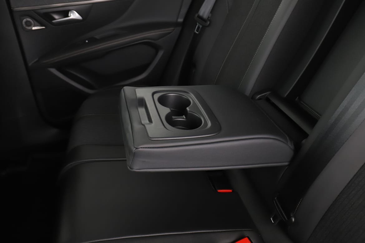 Vehicle Image 38