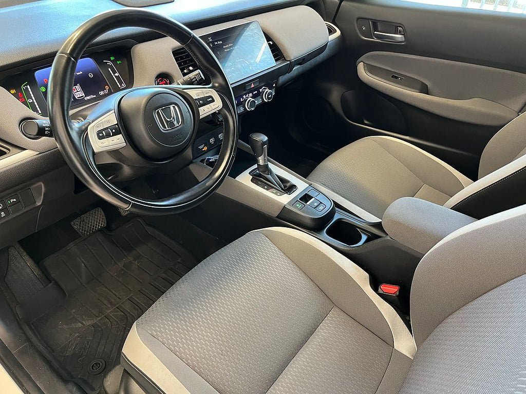 Vehicle Image 7