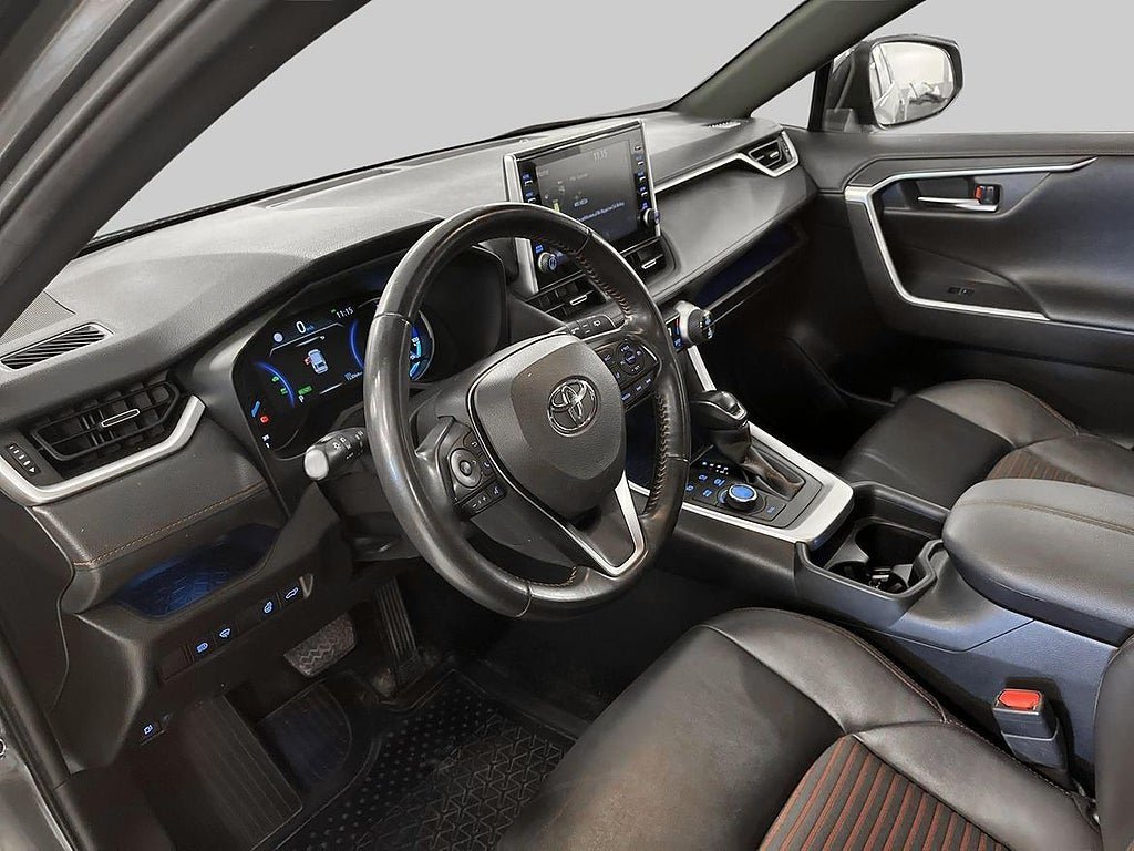 Vehicle Image 14