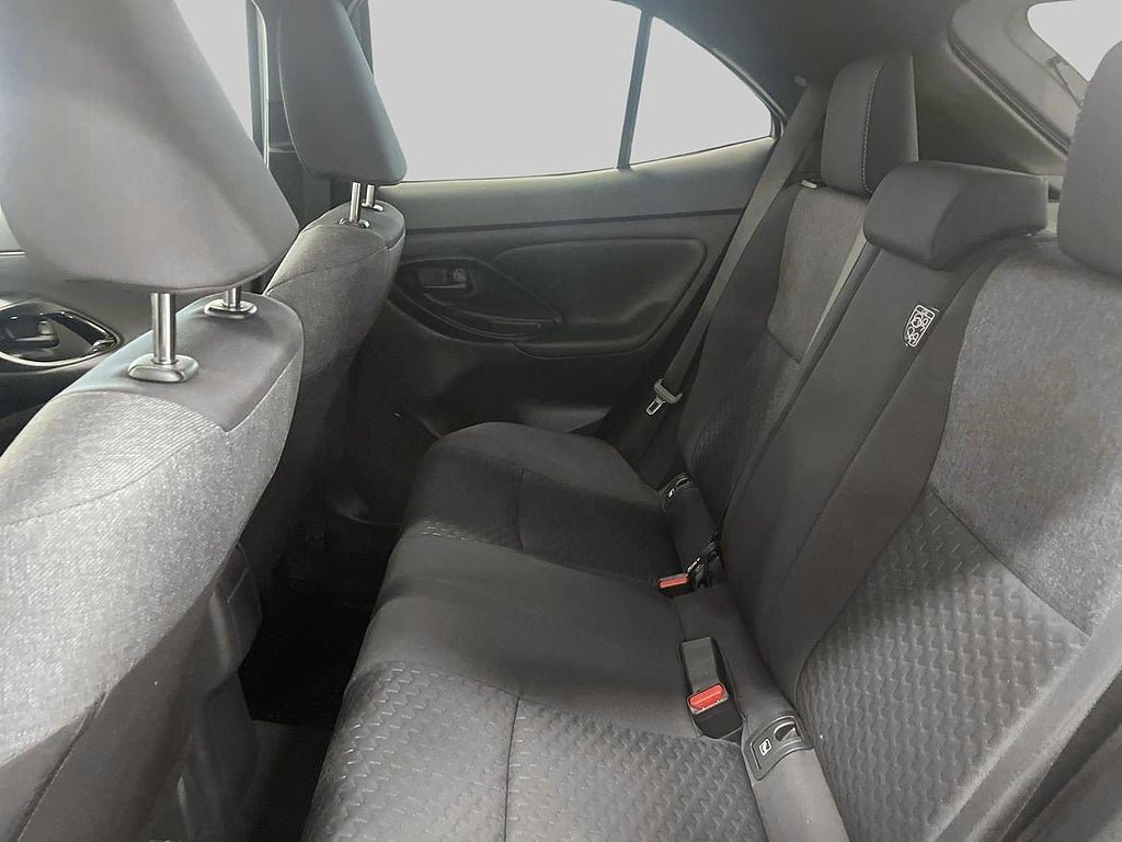 Vehicle Image 10