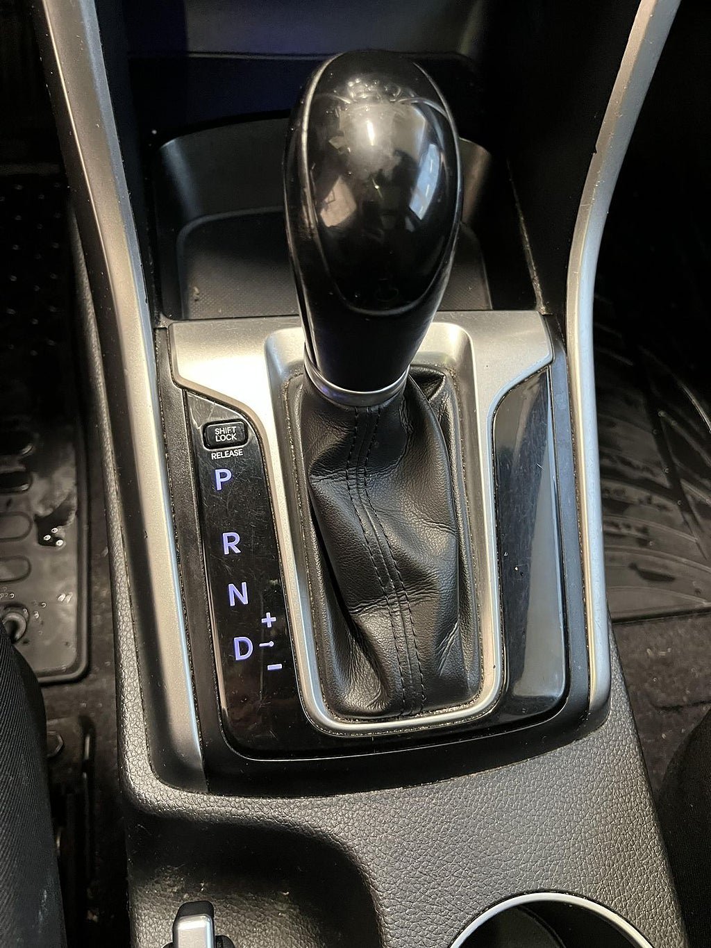 Vehicle Image 23