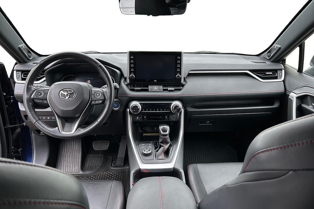 Vehicle Image 9