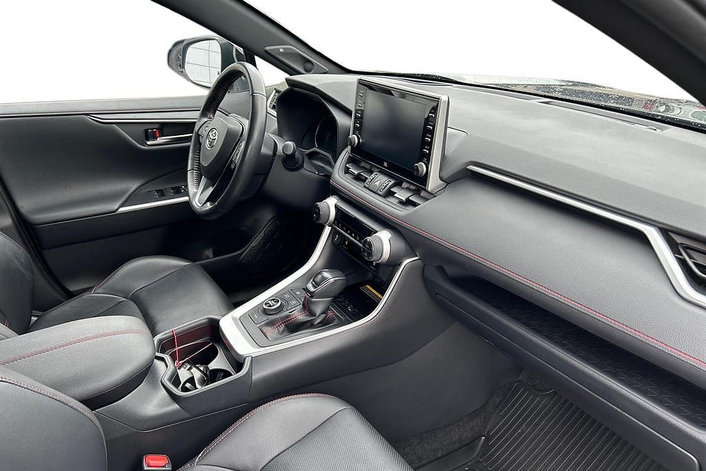 Vehicle Image 10
