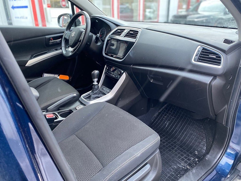 Vehicle Image 7