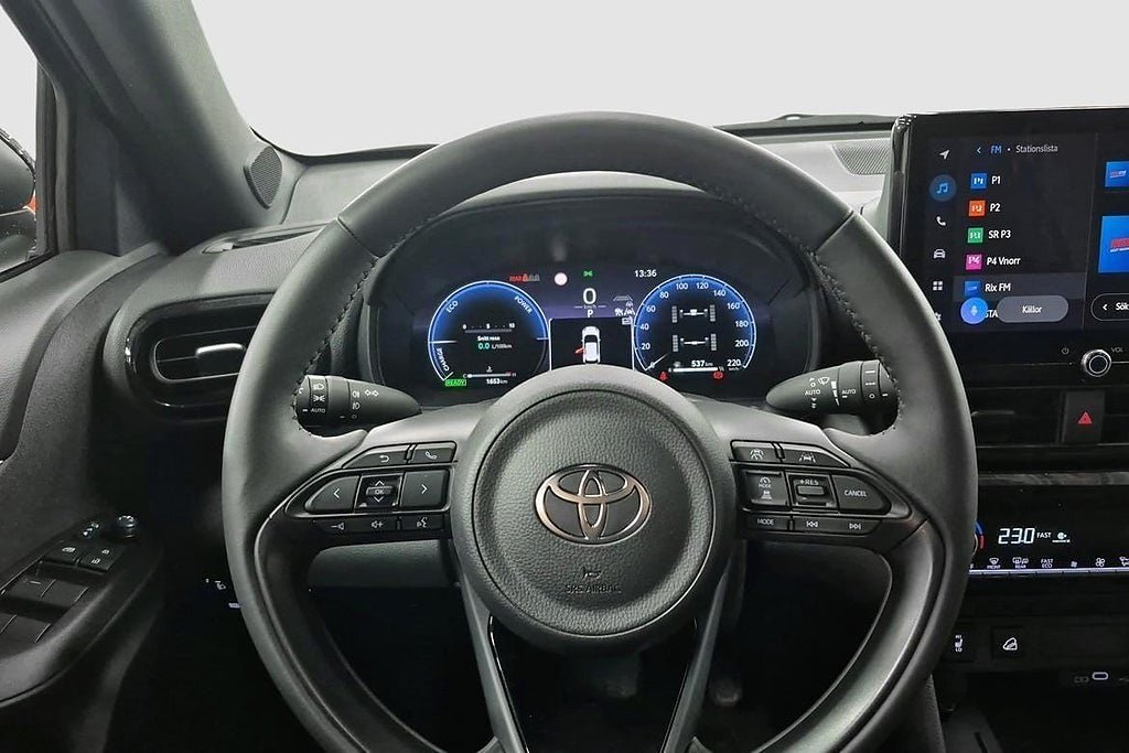 Vehicle Image 10