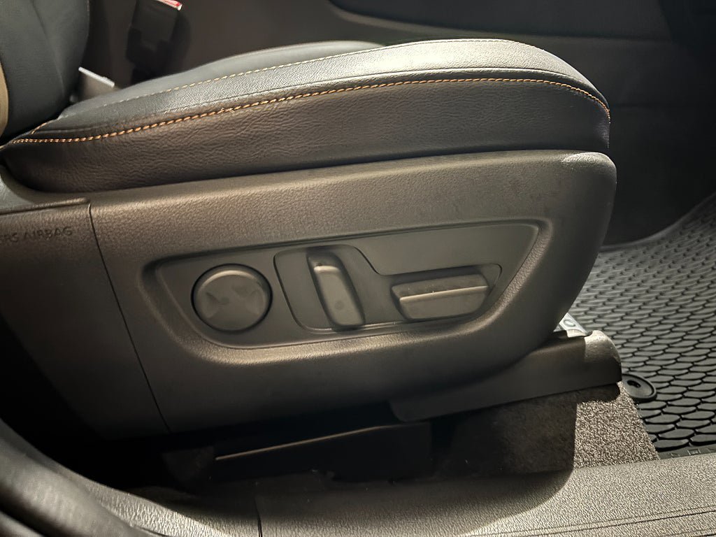Vehicle Image 17