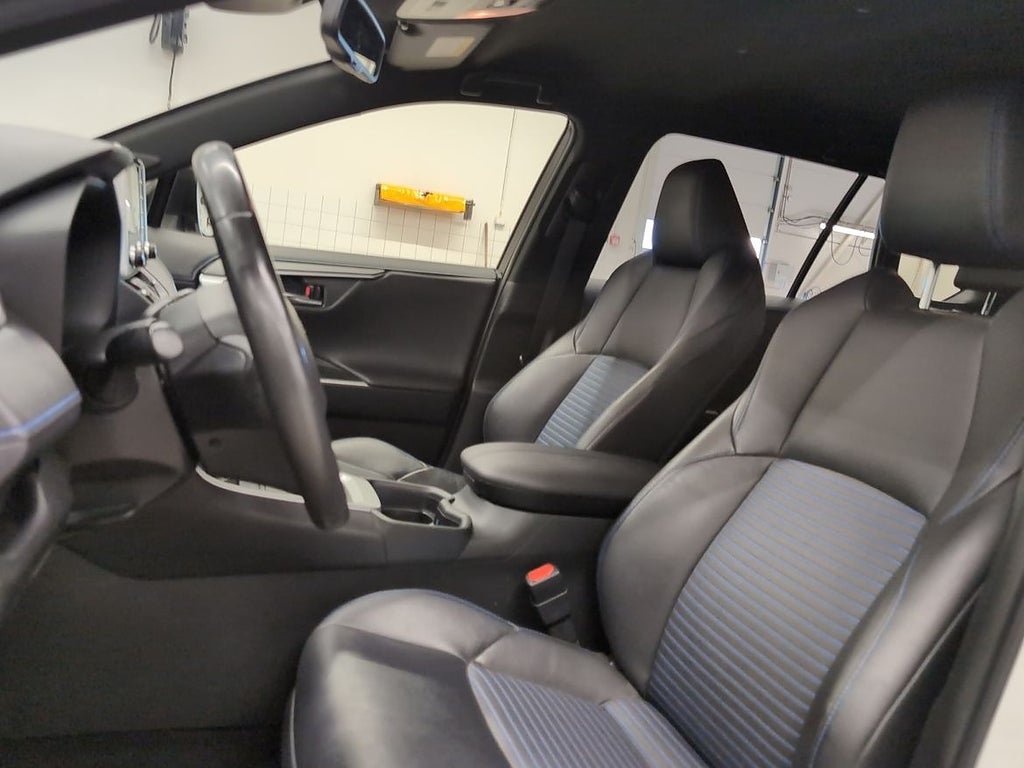 Vehicle Image 22