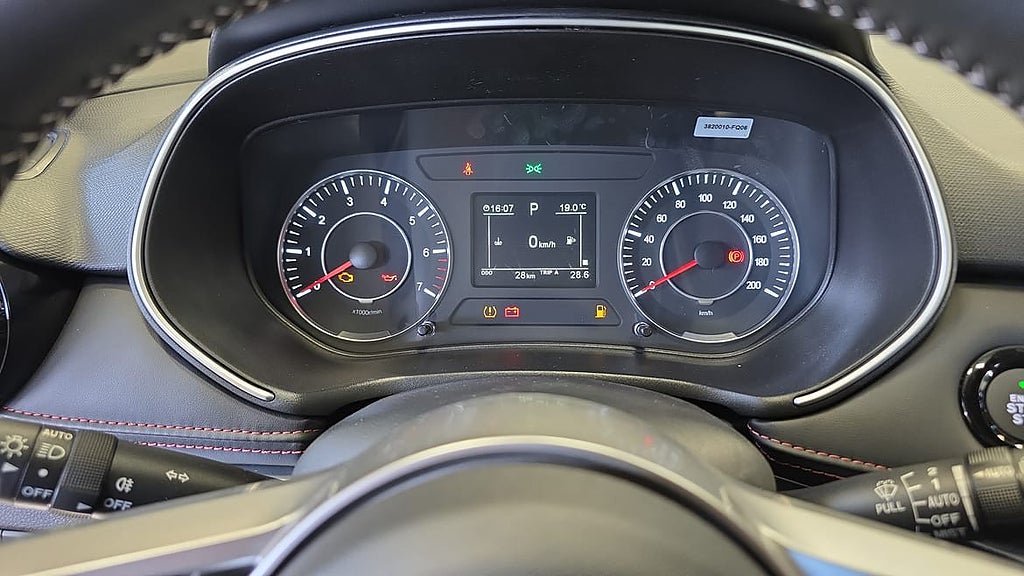 Vehicle Image 13